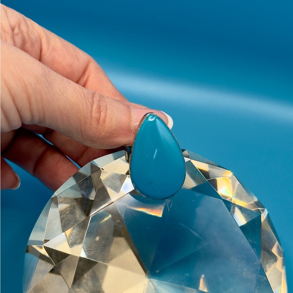 Elegant Teardrop Silver Turquoise adjustable ring - Picture 2 of 5